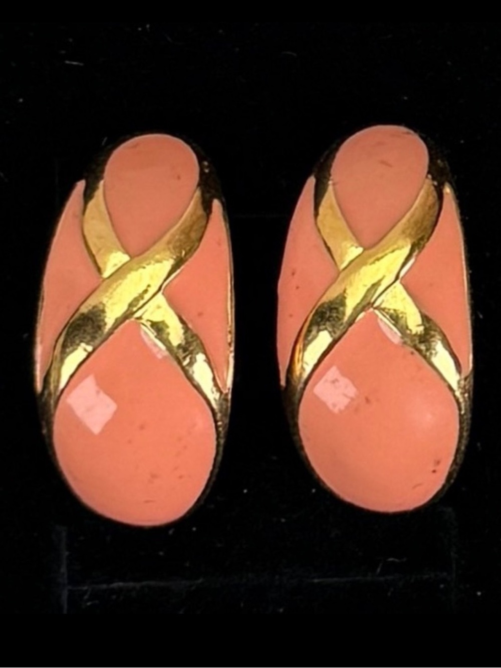 Vintage, goldtone, light peach, enamel pierced weighted earrings